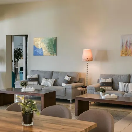 Astra Village Lägenhet Svoronata